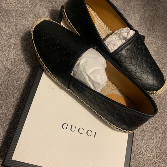 Gucci shoes - Picture 1 of 3